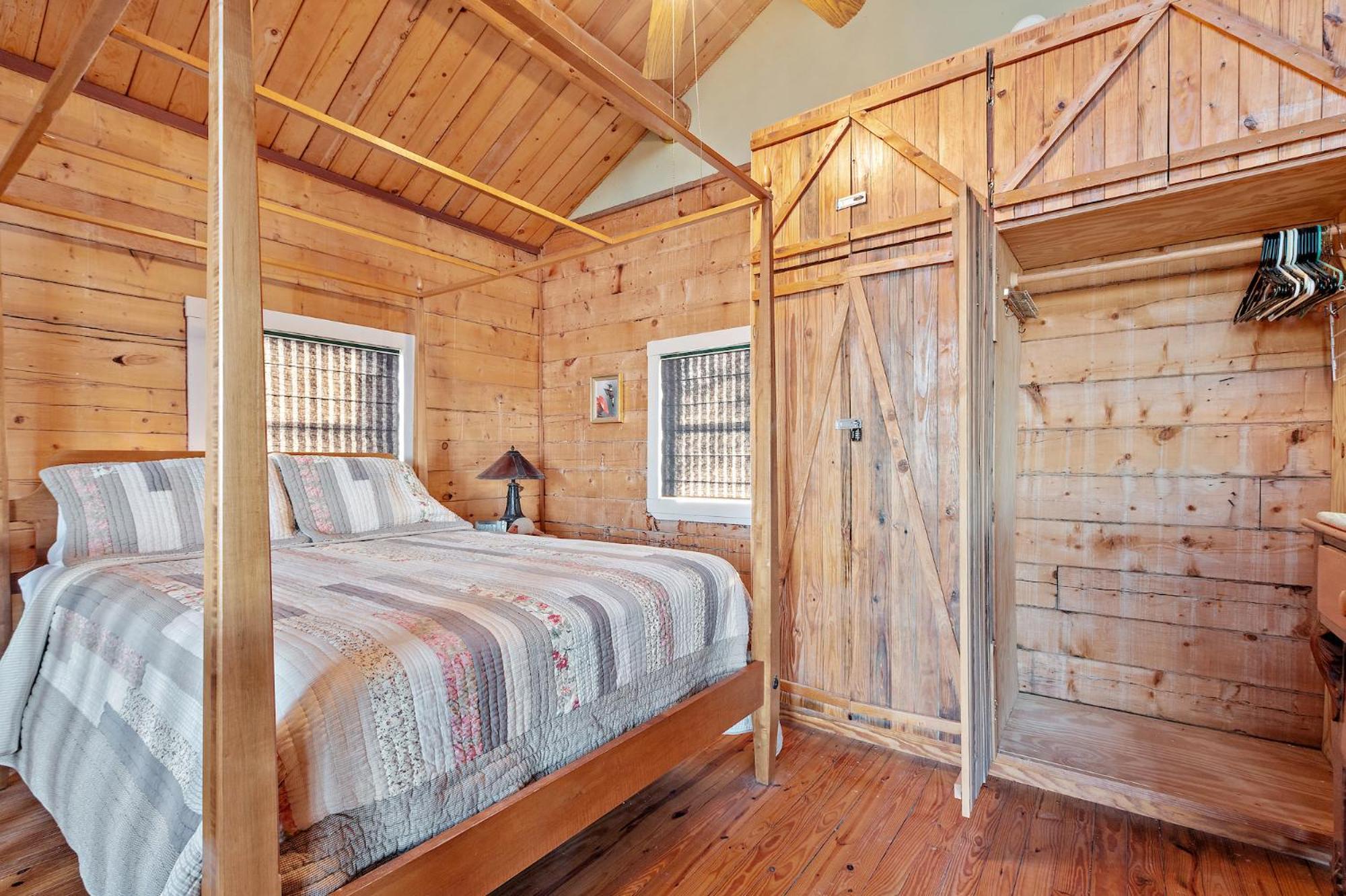 Mighty Oak Log Cabin Fredericksburg Exterior photo